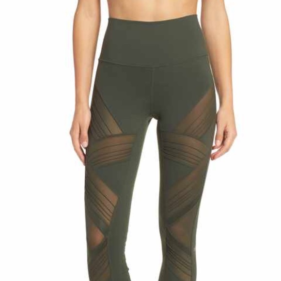 alo ultimate high waist leggings
